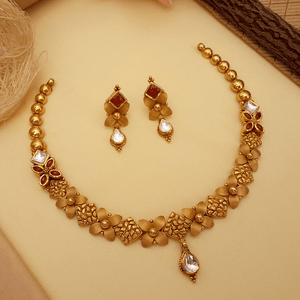 Majestic Radiance: Kundan & Diamond Choker Necklace