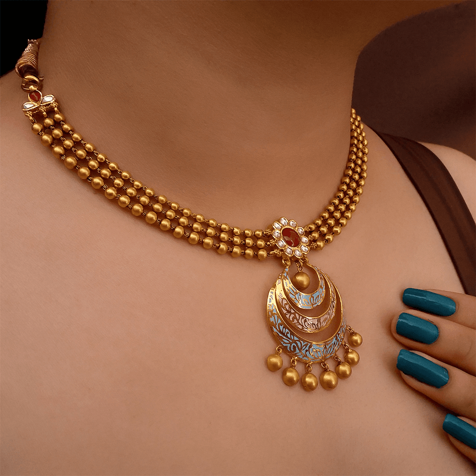 The Radiant Legacy: Kundan & Diamond Necklace of Glory