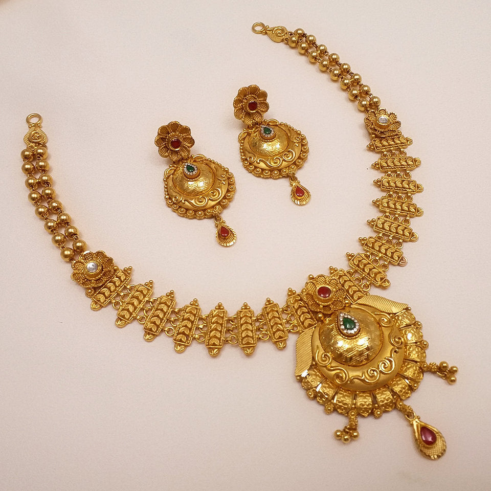 Twilight Sparkle: Kundan & Diamond Necklace of Dreams