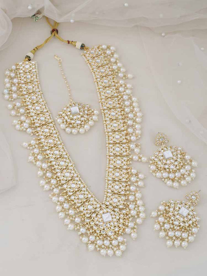 White Pearl Necklace With Elegant Mirror Work Detailing