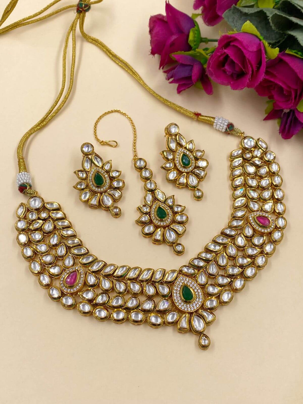 Golden Splendor: Kundan & Diamond Necklace of Opulence